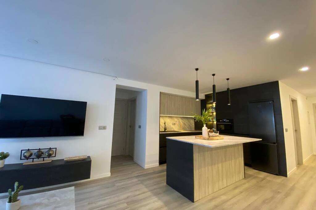 Precioso Apartamento A Estrenar En Centro De Nerja Exteriör bild