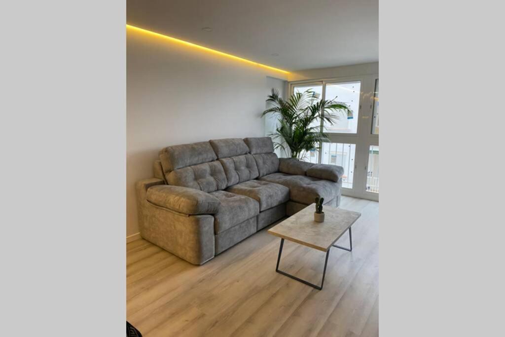 Precioso Apartamento A Estrenar En Centro De Nerja Exteriör bild