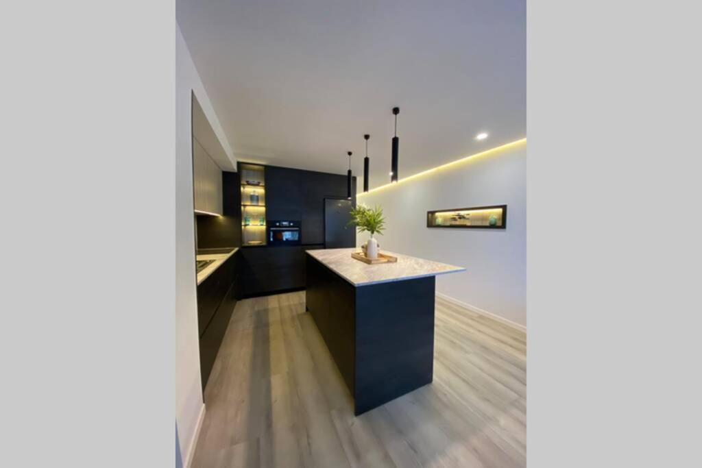 Precioso Apartamento A Estrenar En Centro De Nerja Exteriör bild